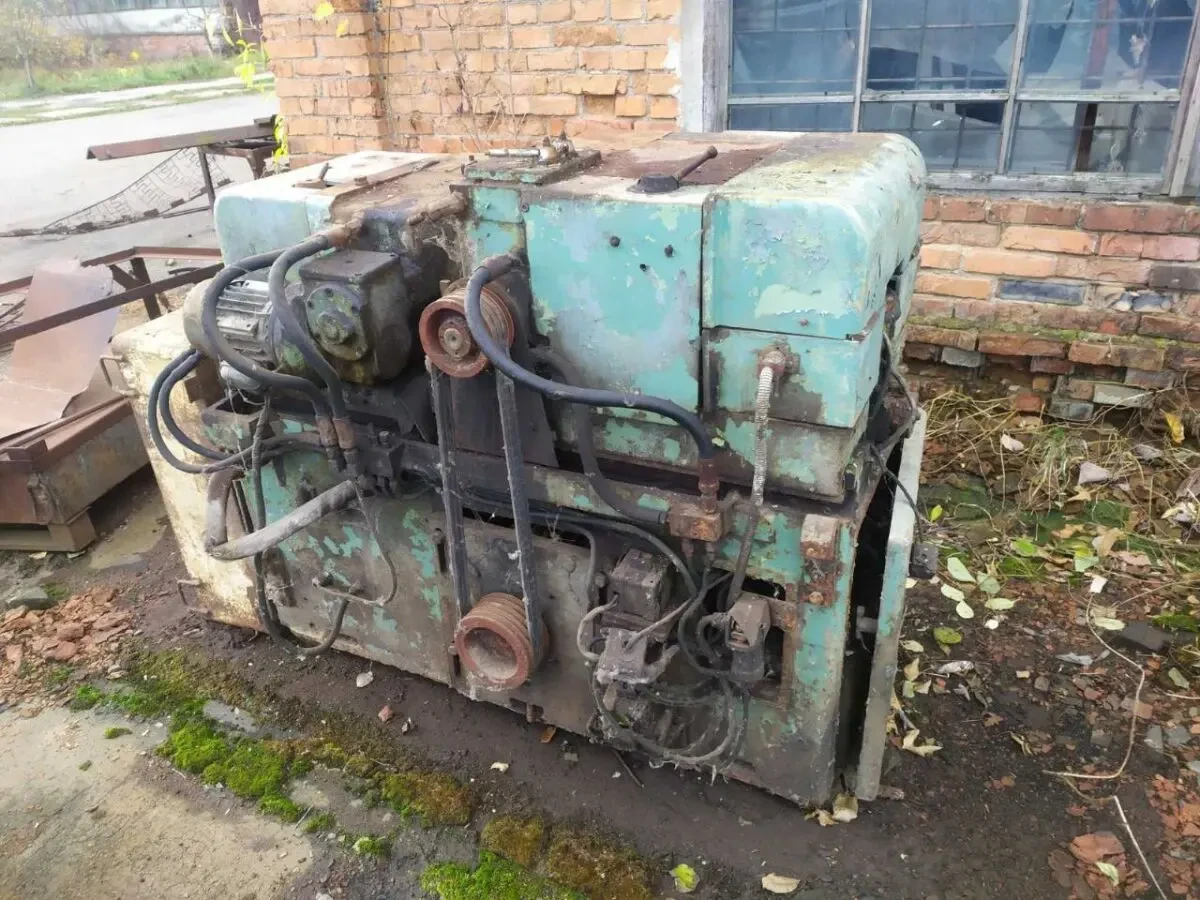 Безцентрошліфувальний верстат 3г182 6