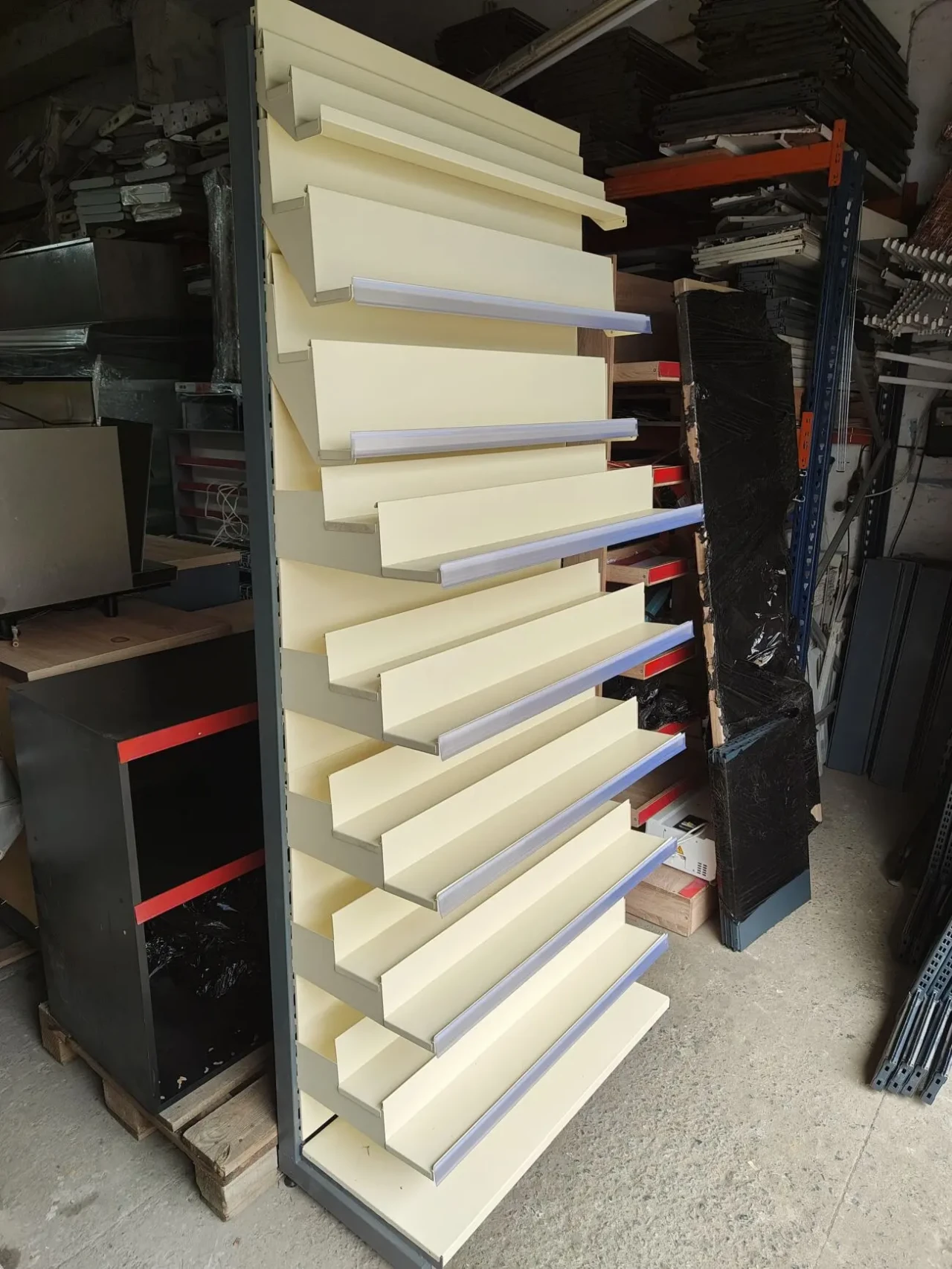 Кондитерський стелаж металевий, стелаж для кондитерки 4