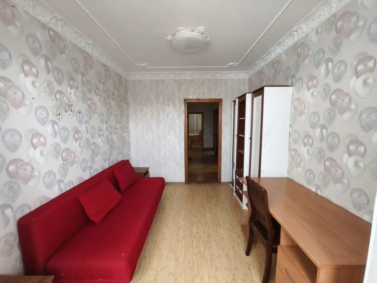 4-х комнатная квартира с евроремонтом на Левитана по интересной цене 4