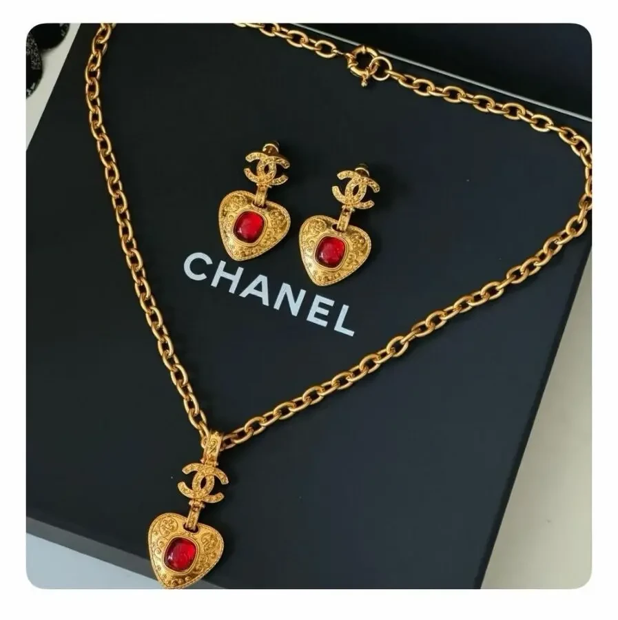 Сережки Chanell 4