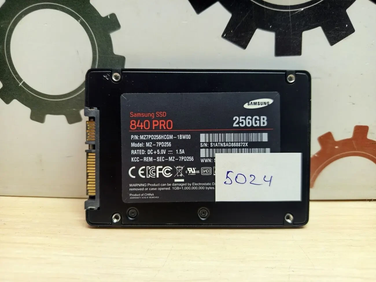 SSD накопичувач Samsung 840 Pro 256GB MZ-7PD256BW 2