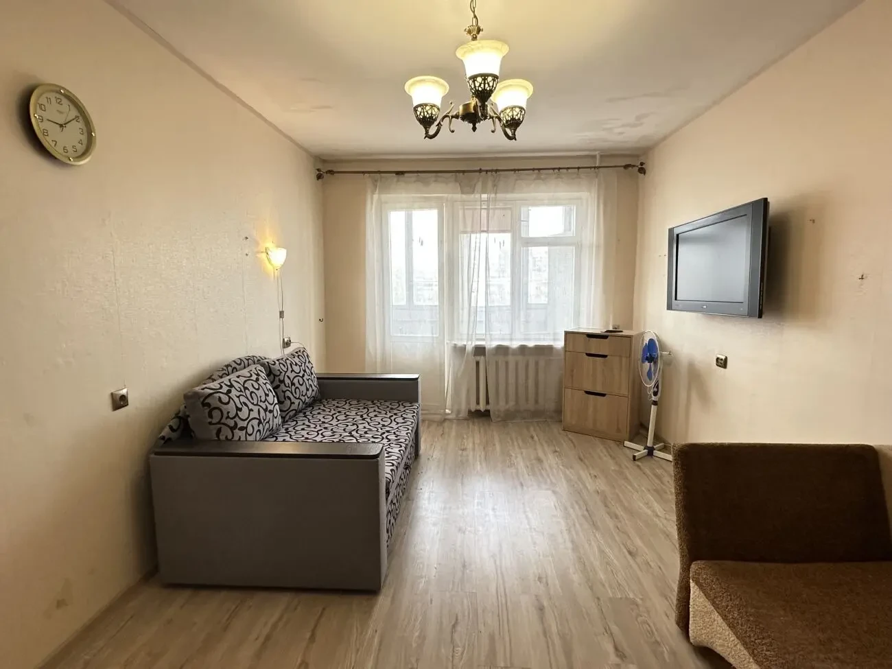 Семьи Глодан/Ярослава Мудрого,светлая квартира,остается мебель,техника 3