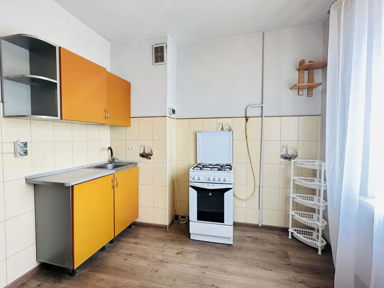 Семьи Глодан/Ярослава Мудрого,светлая квартира,остается мебель,техника 7