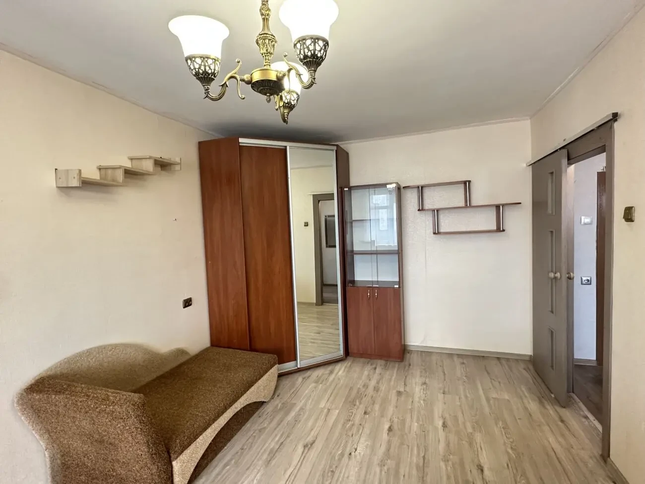 Семьи Глодан/Ярослава Мудрого,светлая квартира,остается мебель,техника 2