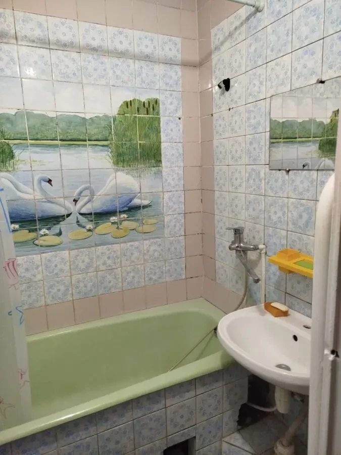 метро Вирлиця, 3-х кімнатна, бойлер, газ, можна з тваринами 5