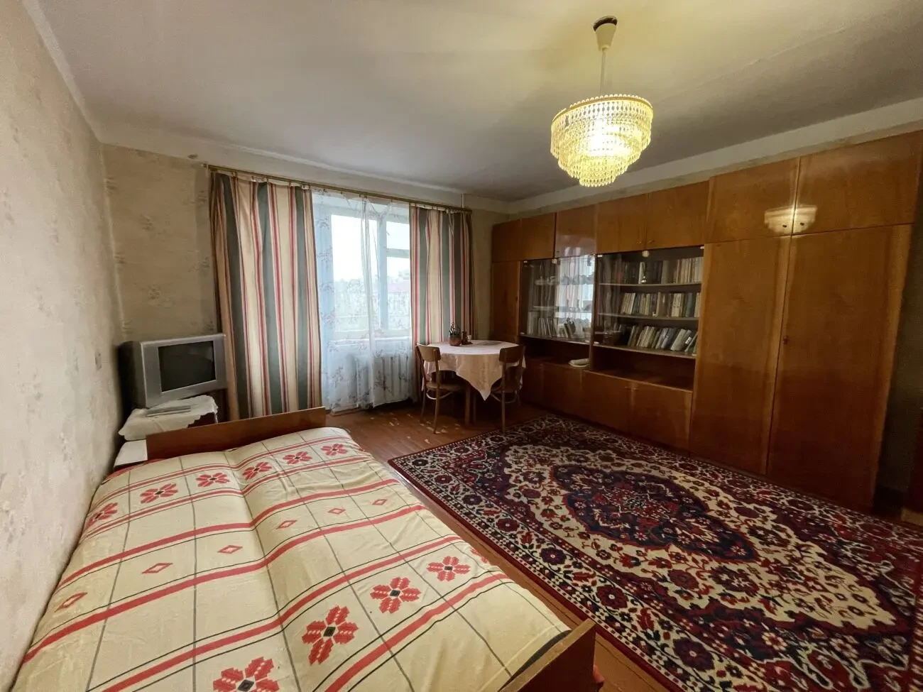 Продається 1 кімнатна квартира в центрі 3