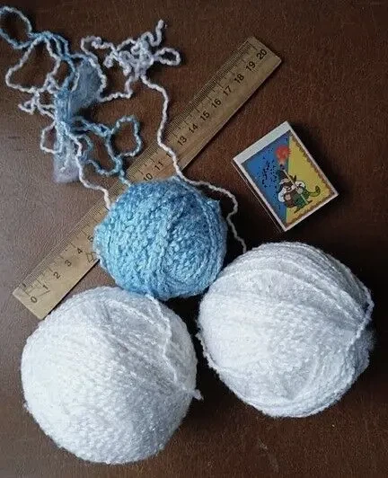 Набор для творчества пряжа нитки белого и голубого цвета. Общий Вес 13 4