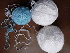 Набор для творчества пряжа нитки белого и голубого цвета. Общий Вес 13