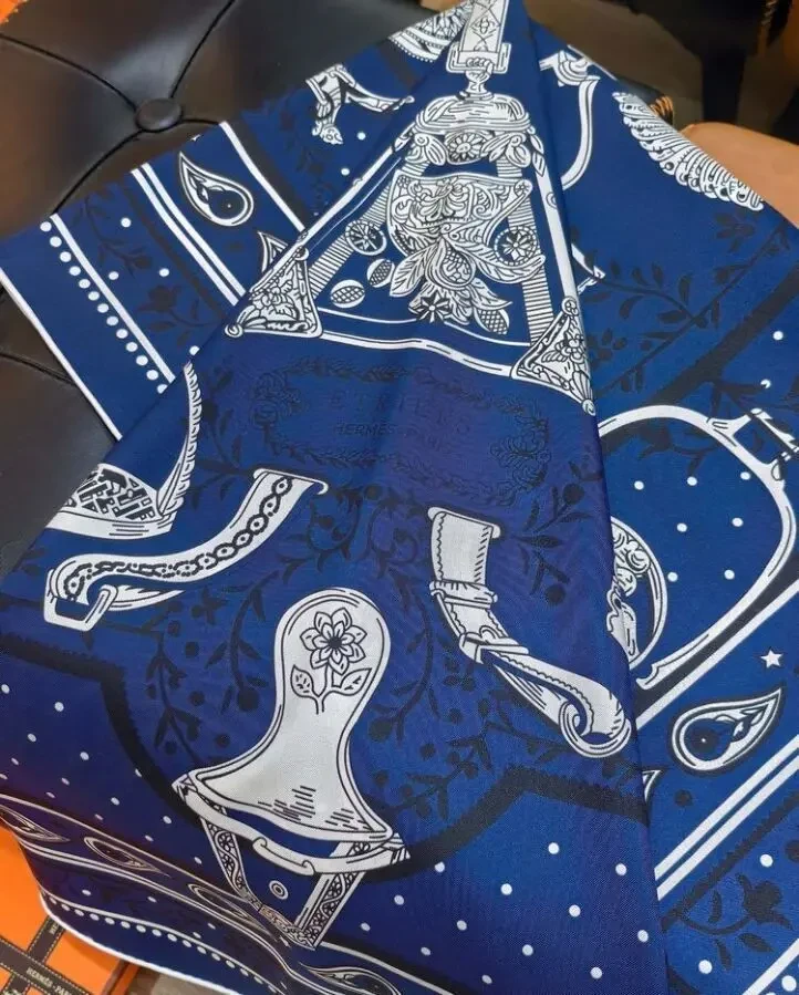 Хустинка Hermess 3