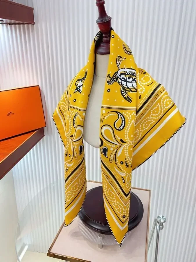 Хустинка Hermess 9