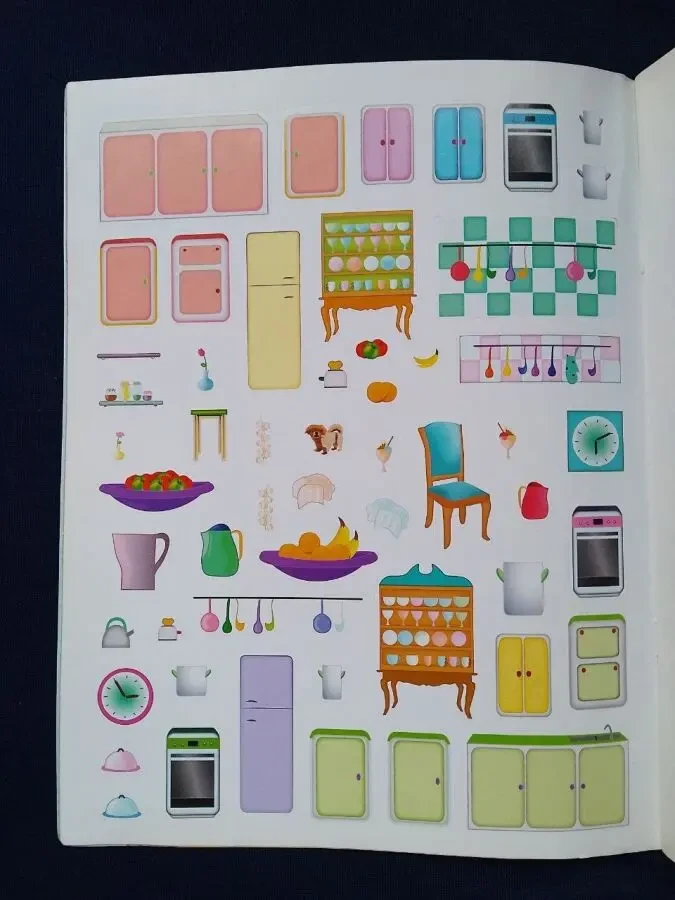 Ігрова книга з наліпками Мій ресторан 2