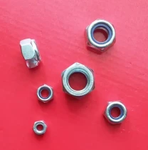 Гайки самостопорні, різні. Ціна за 100 грам