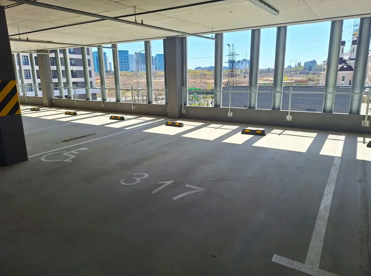 Оренда паркомісця Варшавський 3 Паркінг Всеволода Змієнка 32 3