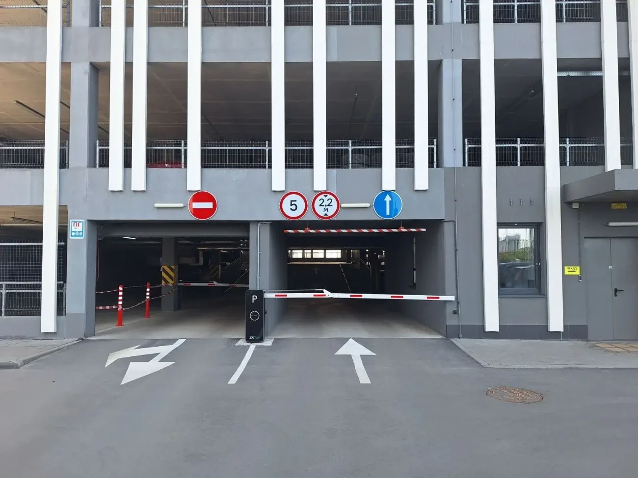 Оренда паркомісця Варшавський 3 Паркінг Всеволода Змієнка 32 9