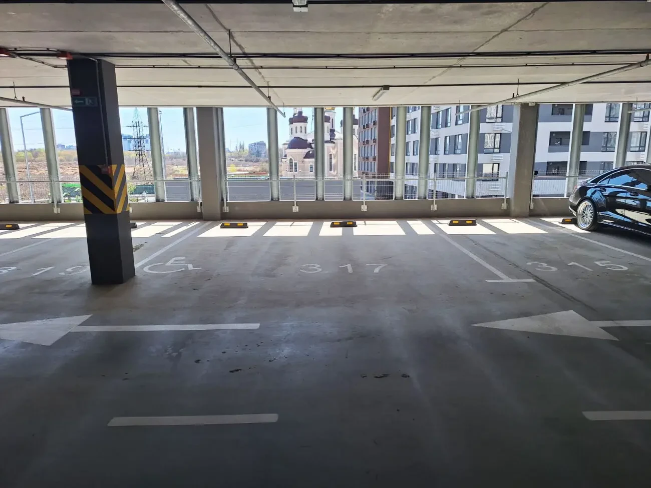 Оренда паркомісця Варшавський 3 Паркінг Всеволода Змієнка 32 8