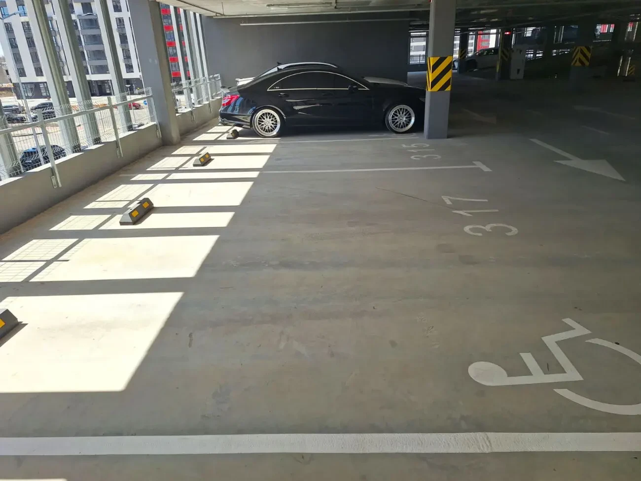 Оренда паркомісця Варшавський 3 Паркінг Всеволода Змієнка 32 6