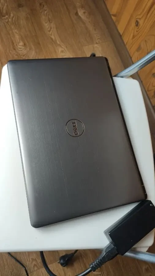 Ноутбук Dell 2