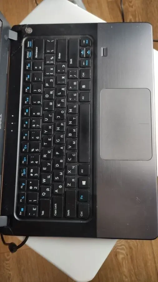 Ноутбук Dell 6