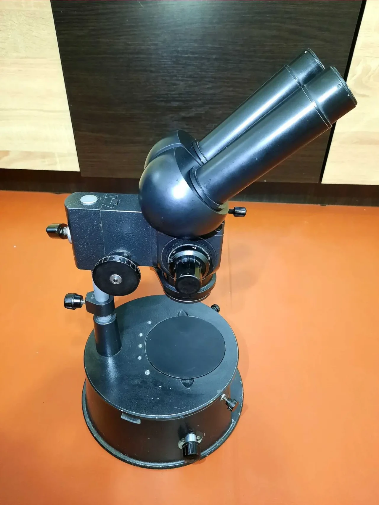 Мікроскоп МБС-1