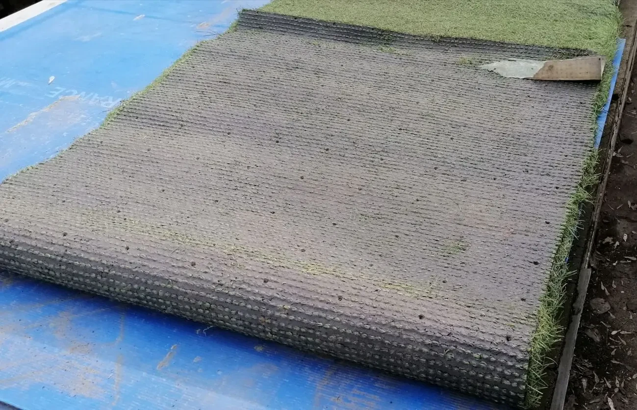 Штучна искусственная трава килим ковер 8