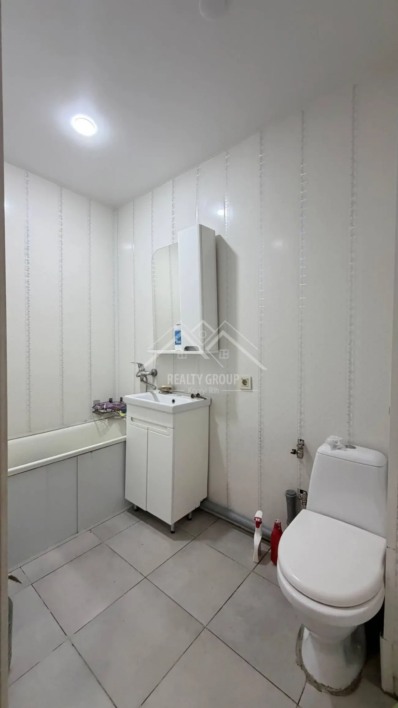 Продаж однокімнатної квартири на мкрн. Гірницькому 6