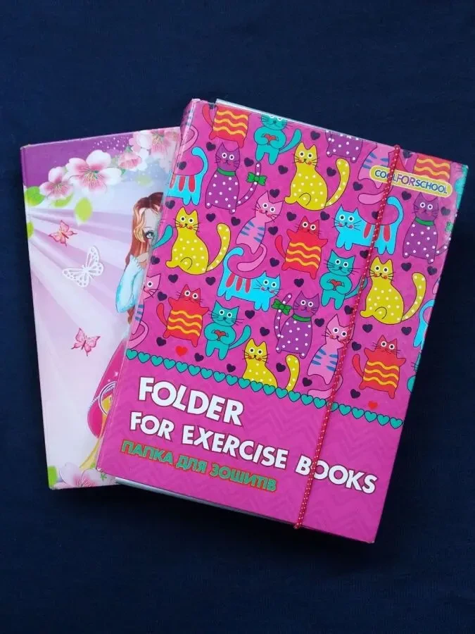 Папки для зошитів Принцеса та Котики плюс (ПОДАРУНОК)