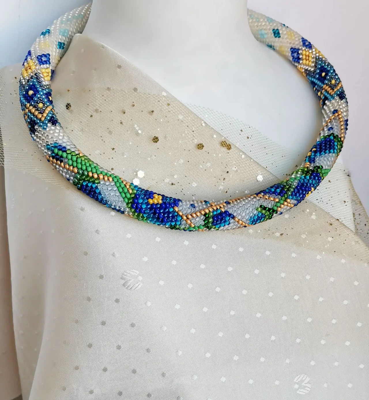 Прикраса із бісеру кольє-джгут Волошковий танок 4