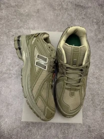 New Balance 1906r Black Cordura Olive