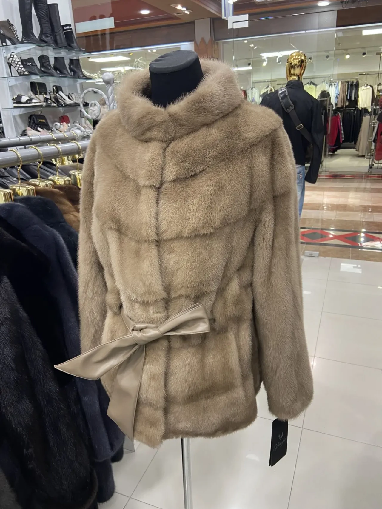 Шуба норкова колір пастель,пояс,на стійку,Греція 2