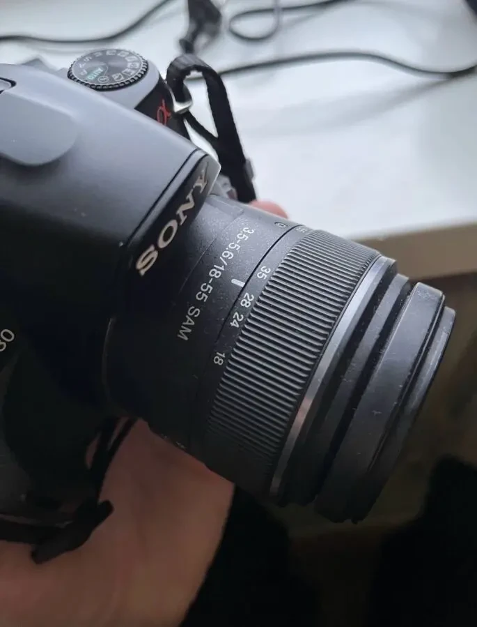 Sony a230 дзеркальний фотоапарат з об'єктивом 18-55мм 4