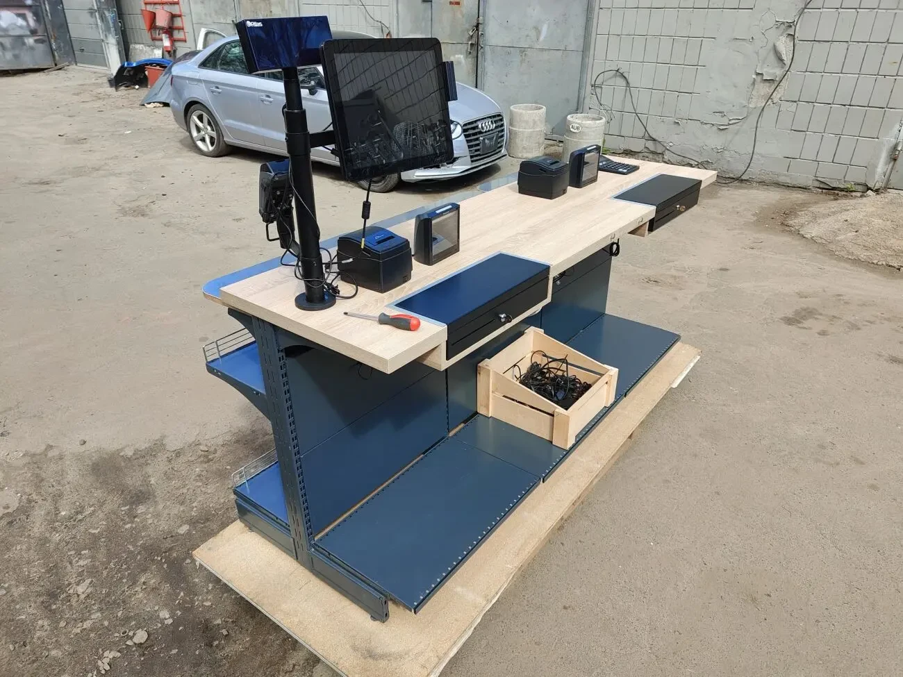 Касова зона, каса, модульний касовий прилавок б у, касовий бок