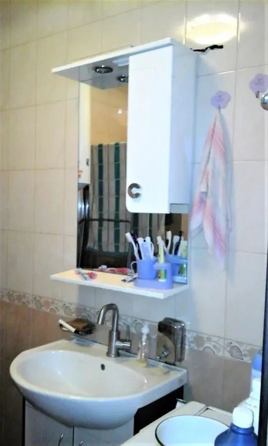 Діївка-2, здам будинок, у дворі 2 місця під авто, кінцева маршрутки 92 8