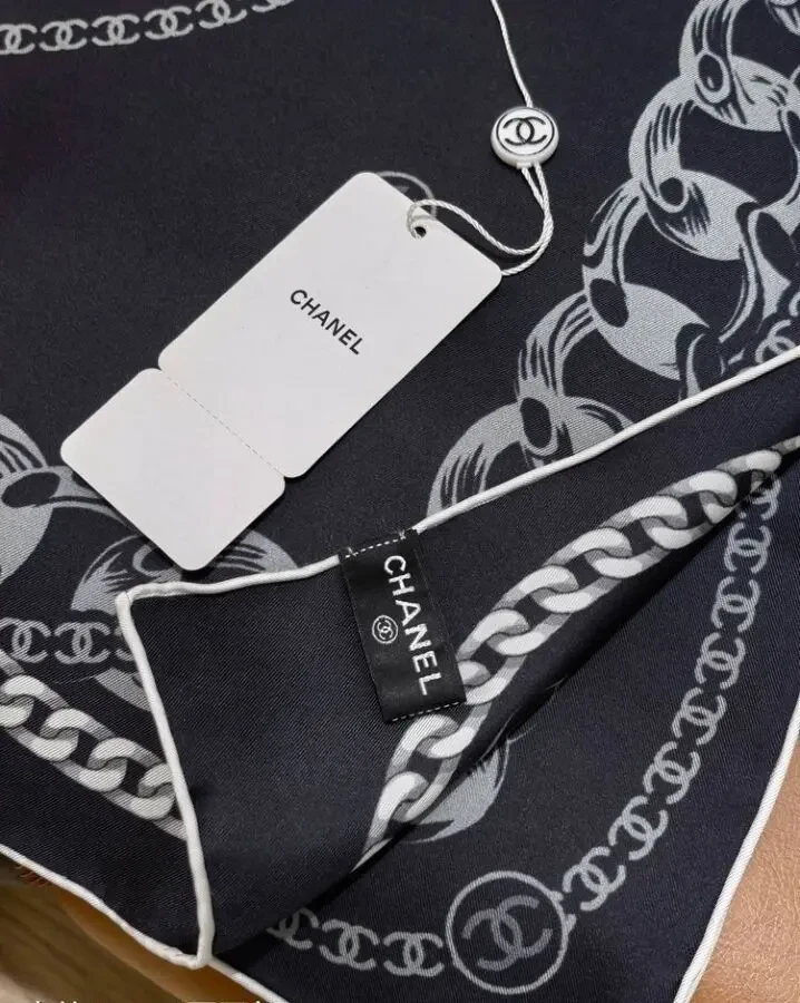 Хустинка Chanell 3