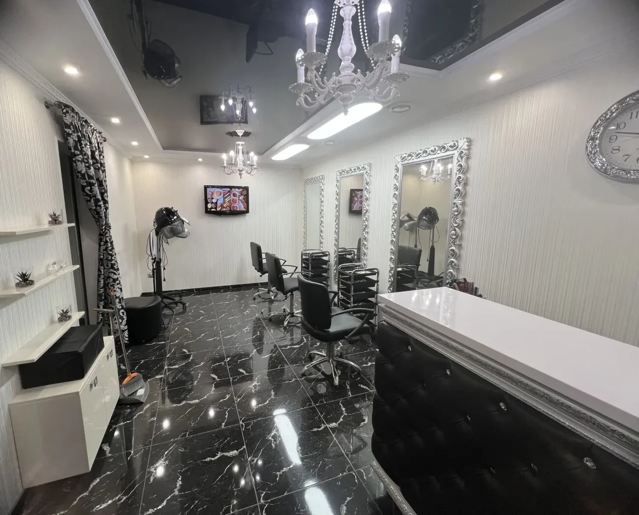 Оренда місця майстра перукаря/кератин/ботокс/нарощування волосся