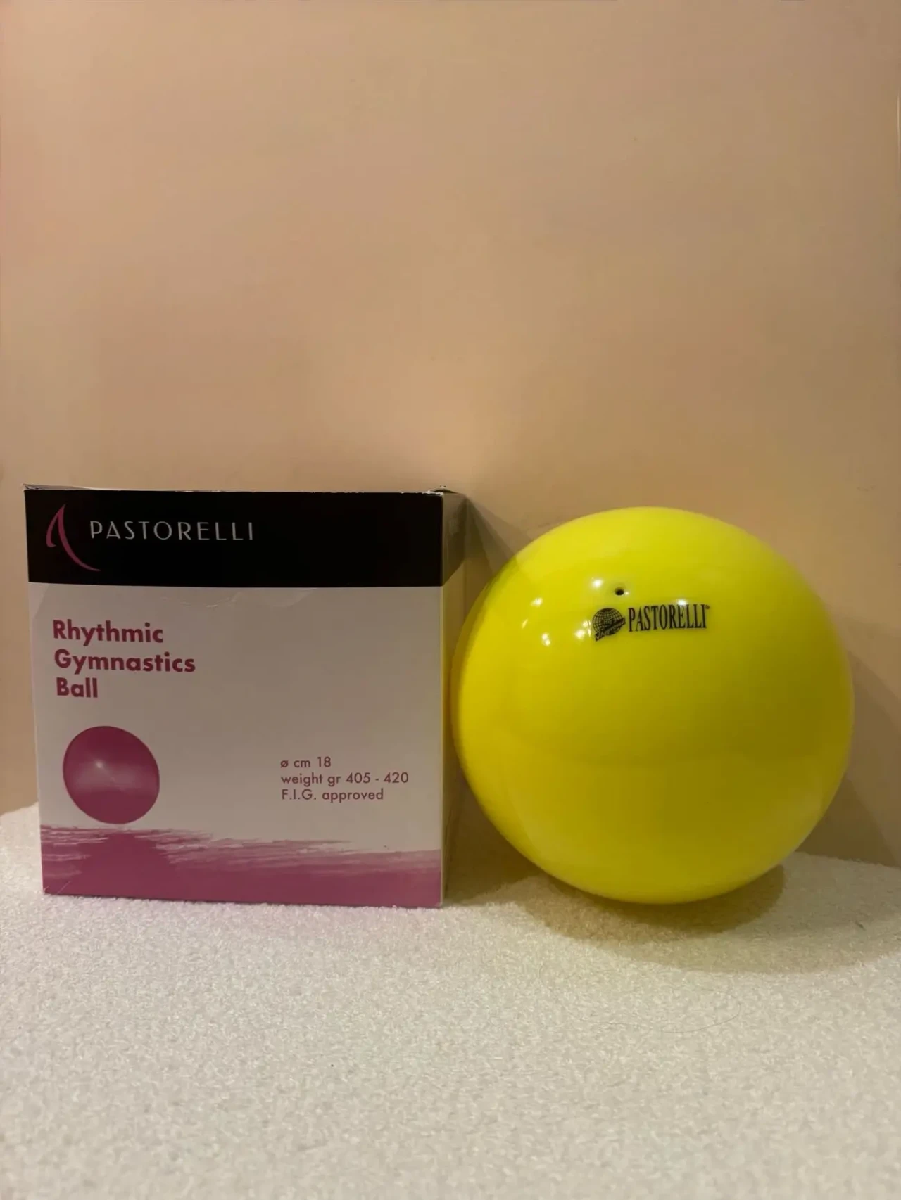 Мʼяч Pastorelli однокольоровий 18 см Gialla fluo