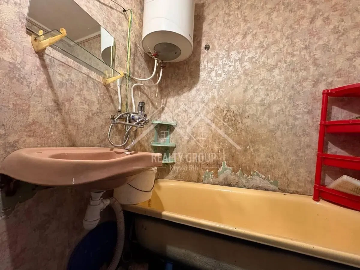 Продається 3-кімнатна квартира покращеного планування на Східному-2 5