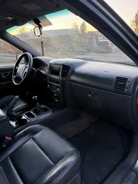 продам Kia Sorento 8