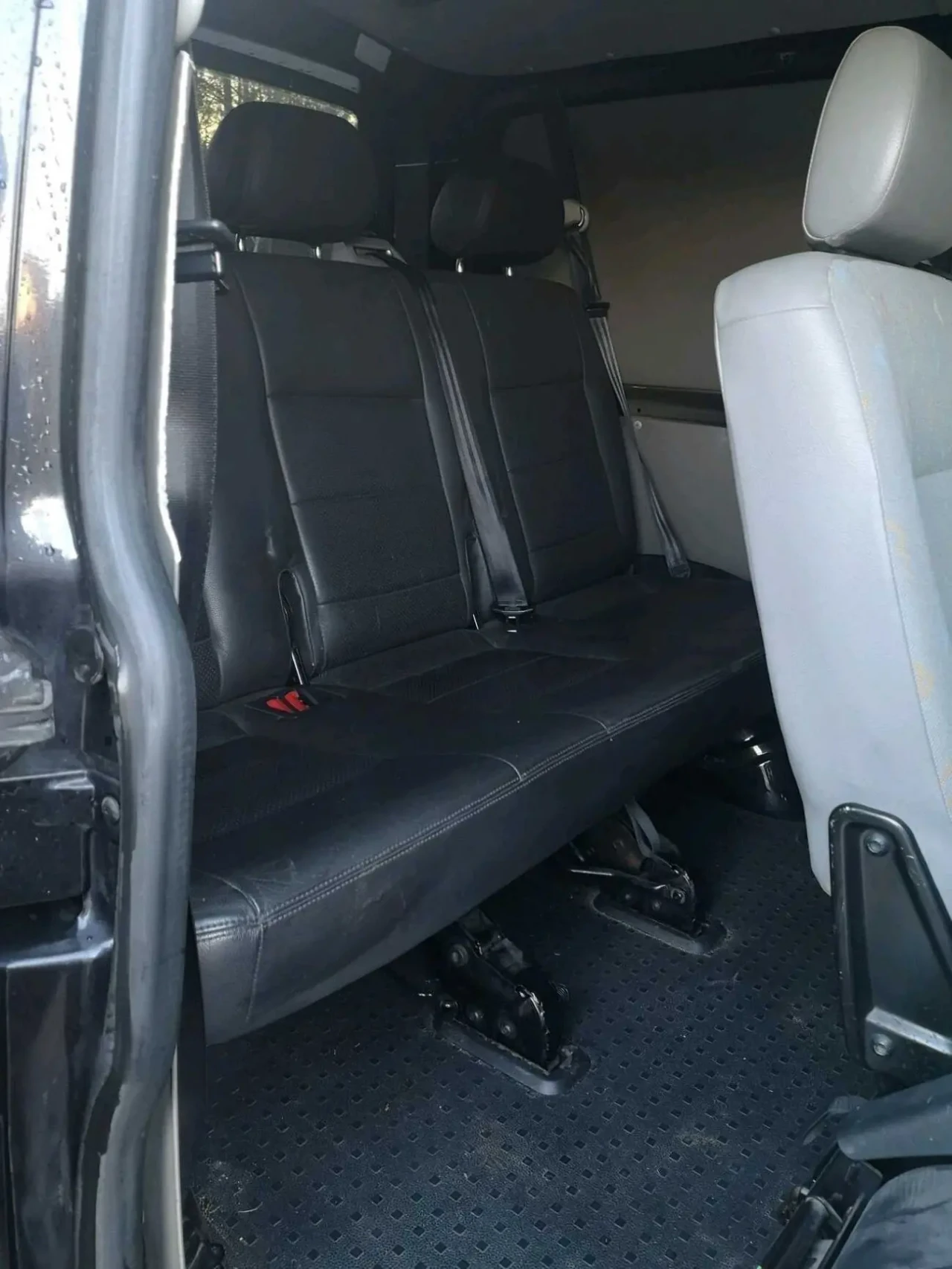 продам Volkswagen Transporter T5 6