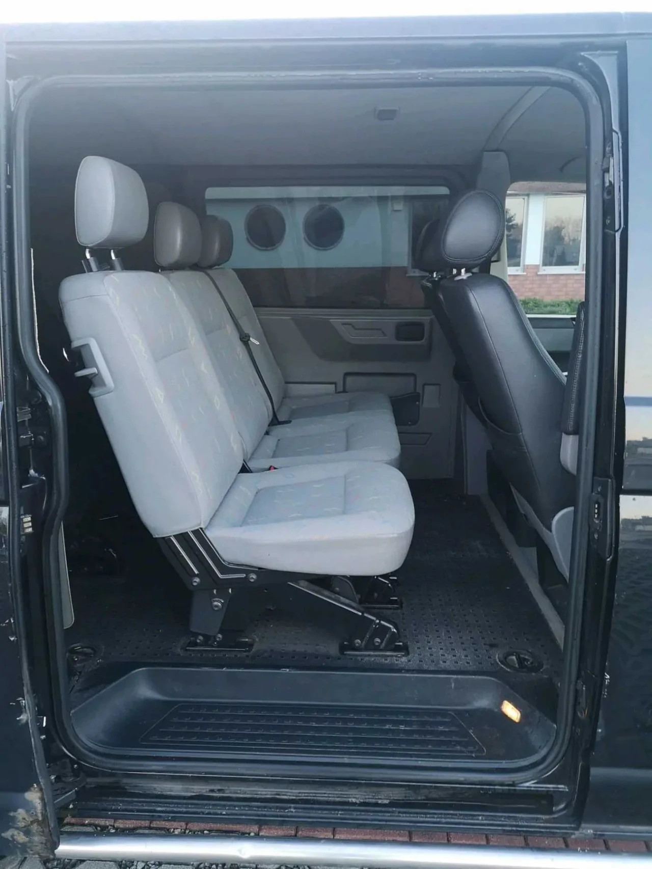 продам Volkswagen Transporter T5 5