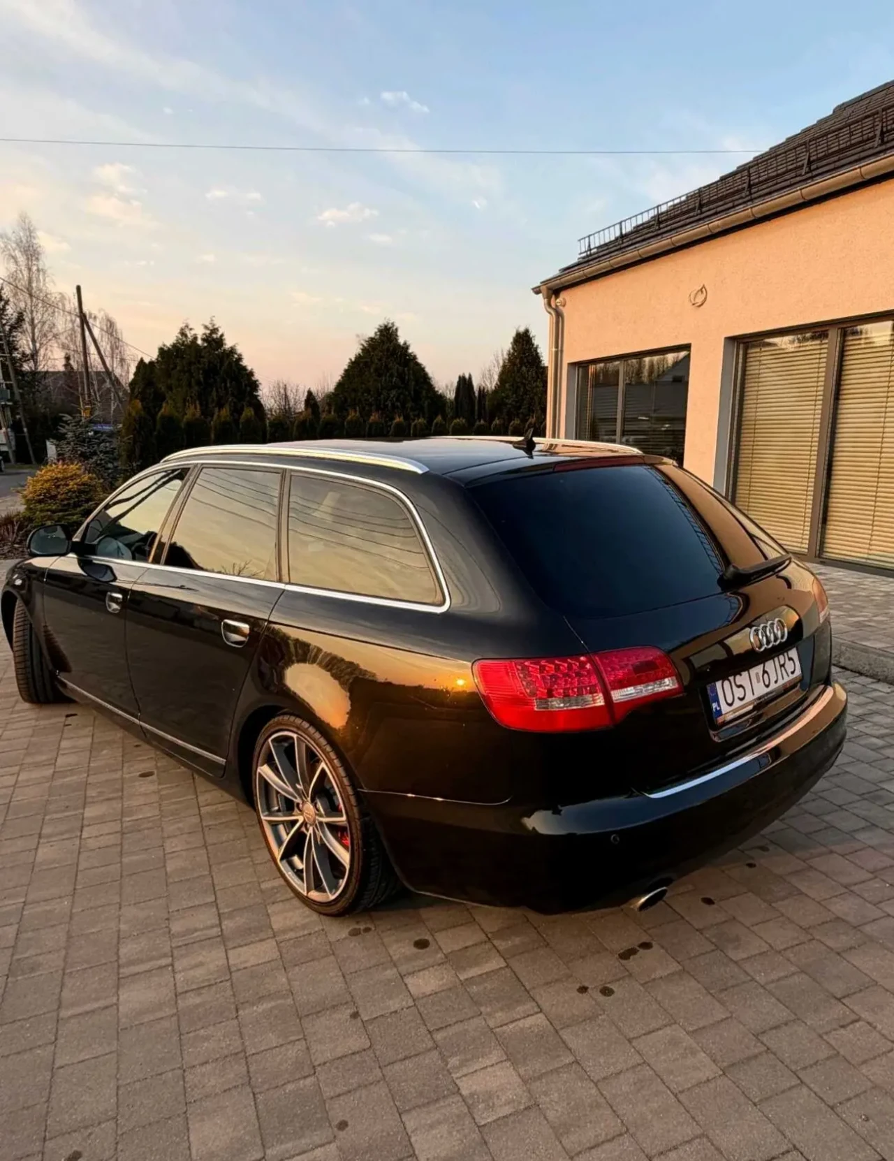Продам Audi A6 C6 4