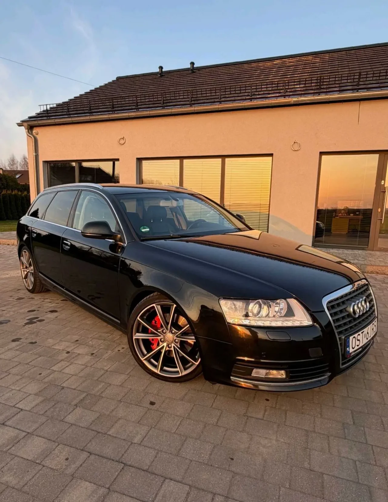 Продам Audi A6 C6 2
