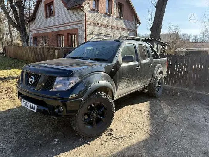 Продам Nissan Navara 7
