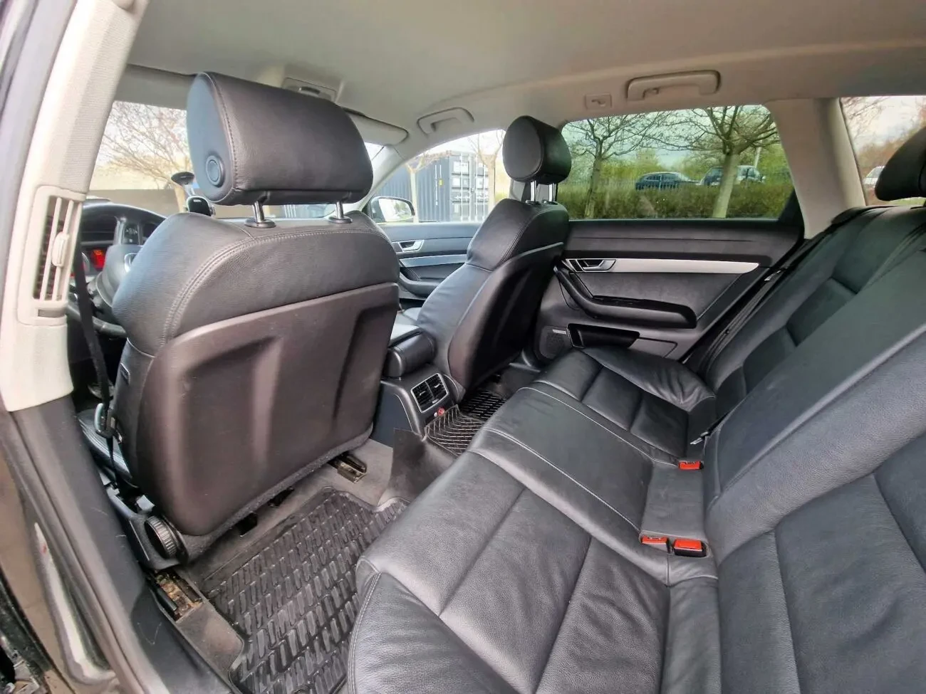 Продам Audi A6 C6 6