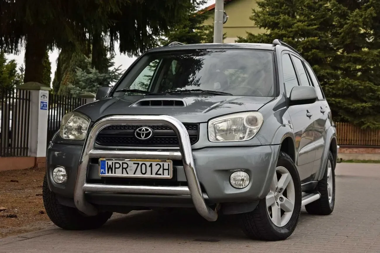 Продам Toyota RAV4 2