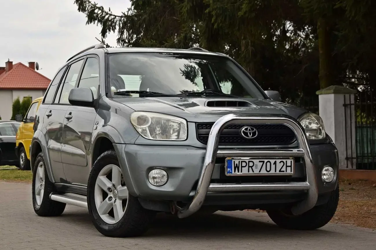 Продам Toyota RAV4 4