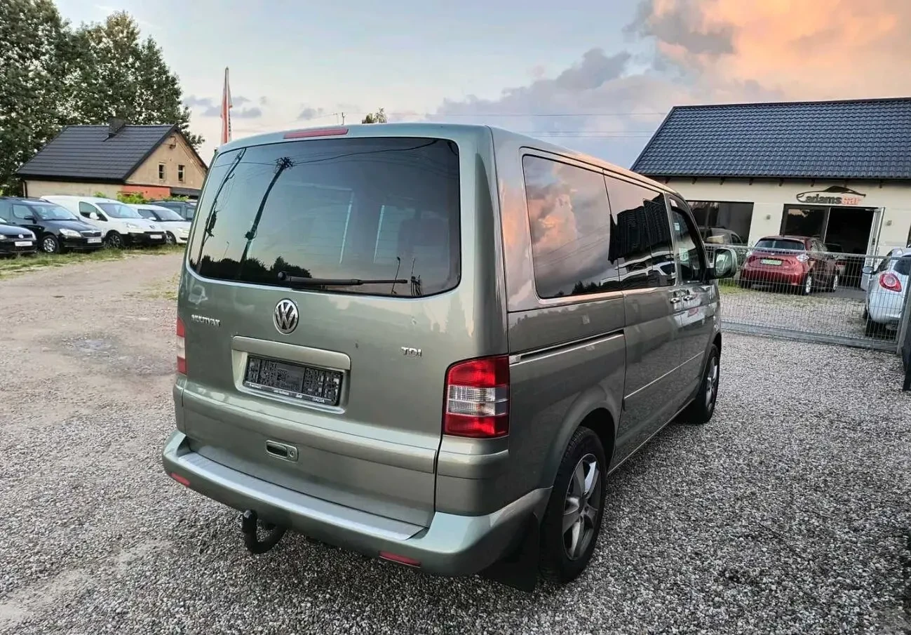Продам Volkswagen Transporter T5 8