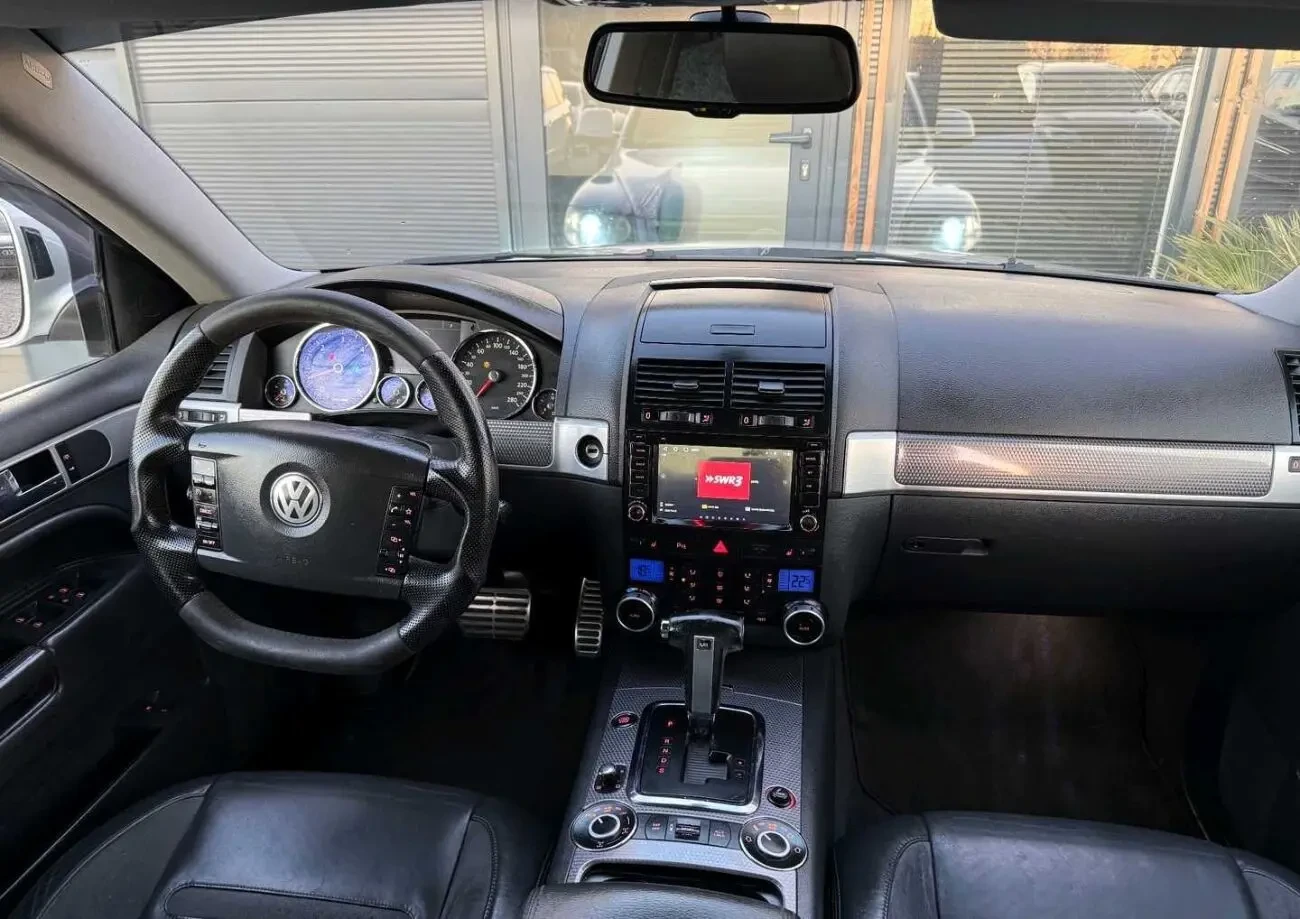 Продам Volkswagen Touareg 8