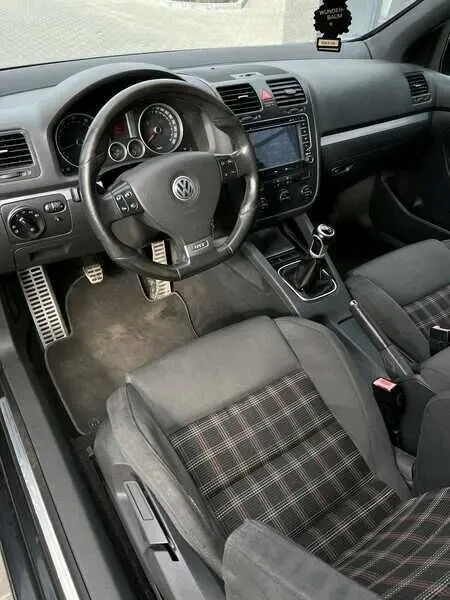 Продам Volkswagen Golf 7