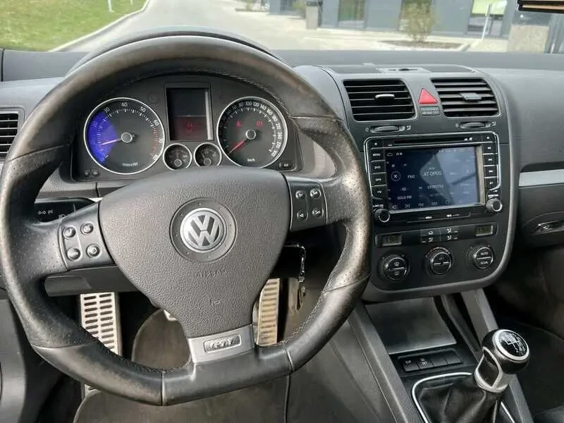 Продам Volkswagen Golf 8