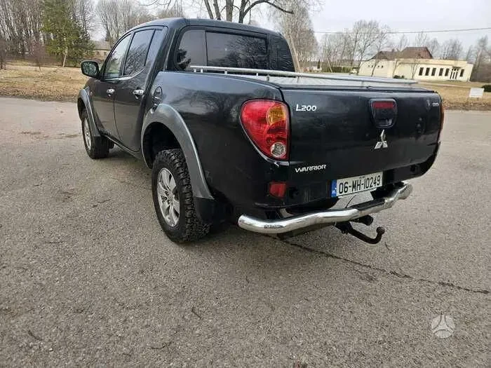 Продам Mitsubishi L200 7